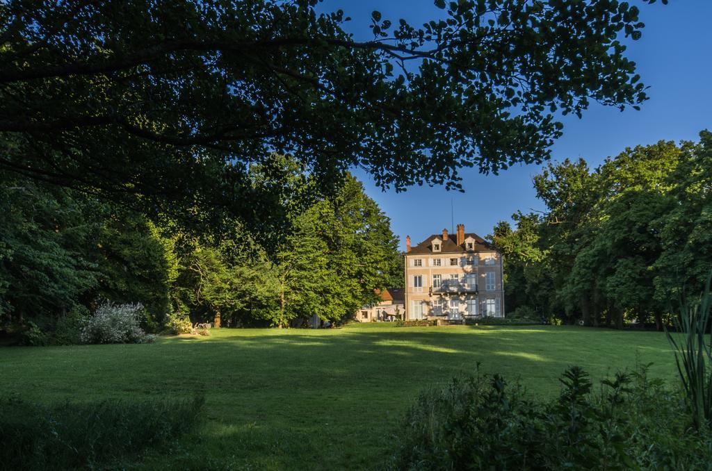 Le Chateau De La Vierge Bures-sur-Yvette Exterior foto